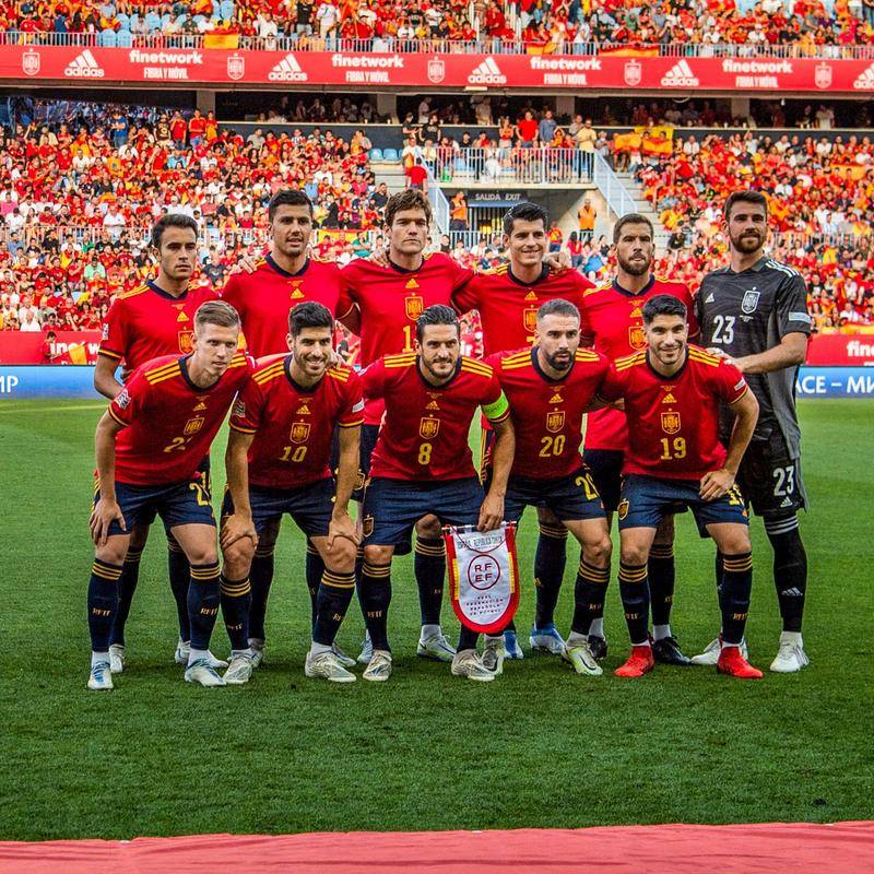 欧国联比赛：球员们为国家争光的简单介绍